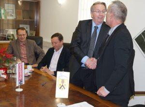 Podpis pogodbe za gradnjo dodatnih prostorov šole v Komendi5